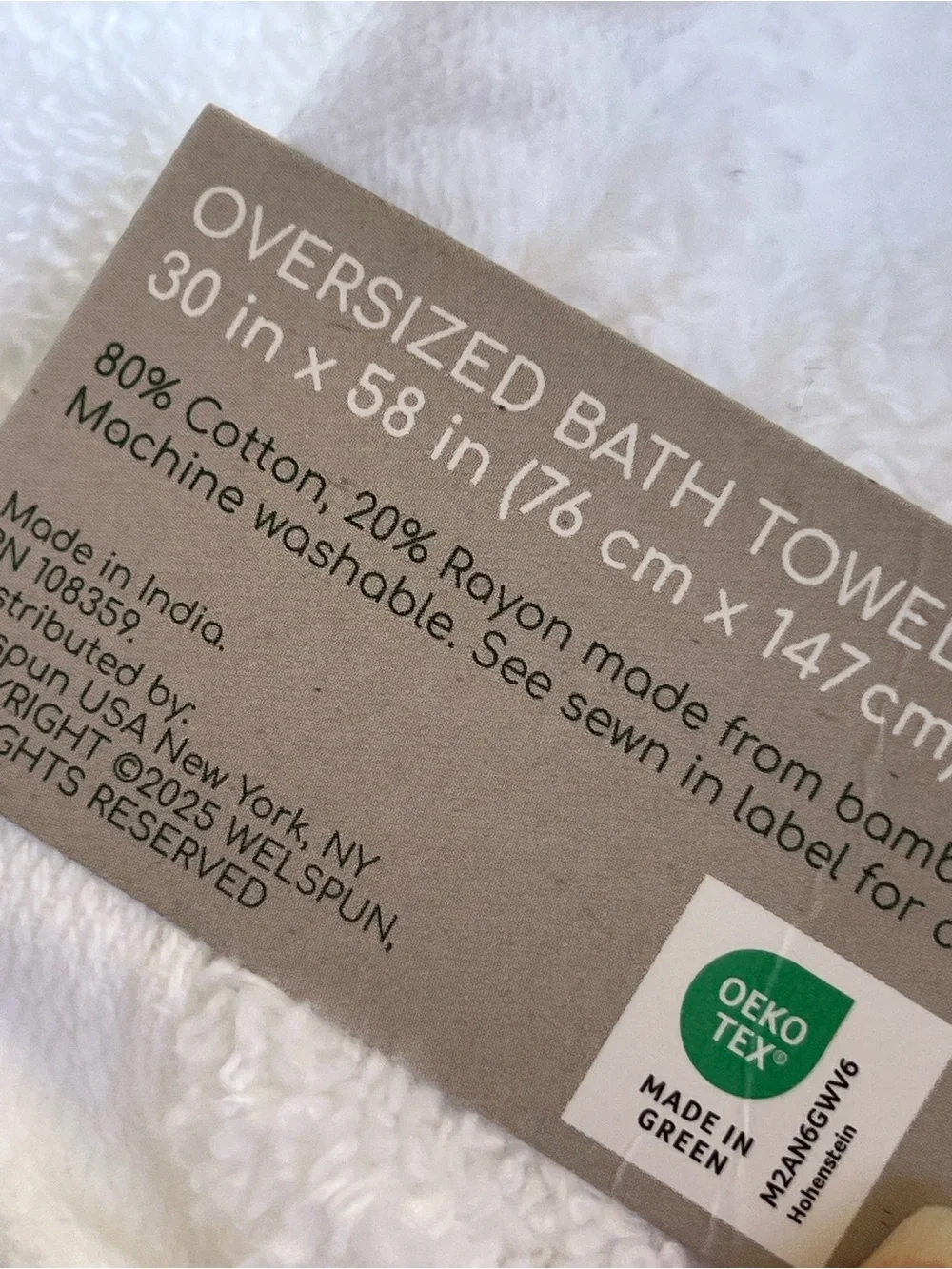Plush White Bath Oversized Towel 80% cotton 20% rayon. New with tags. 30x58